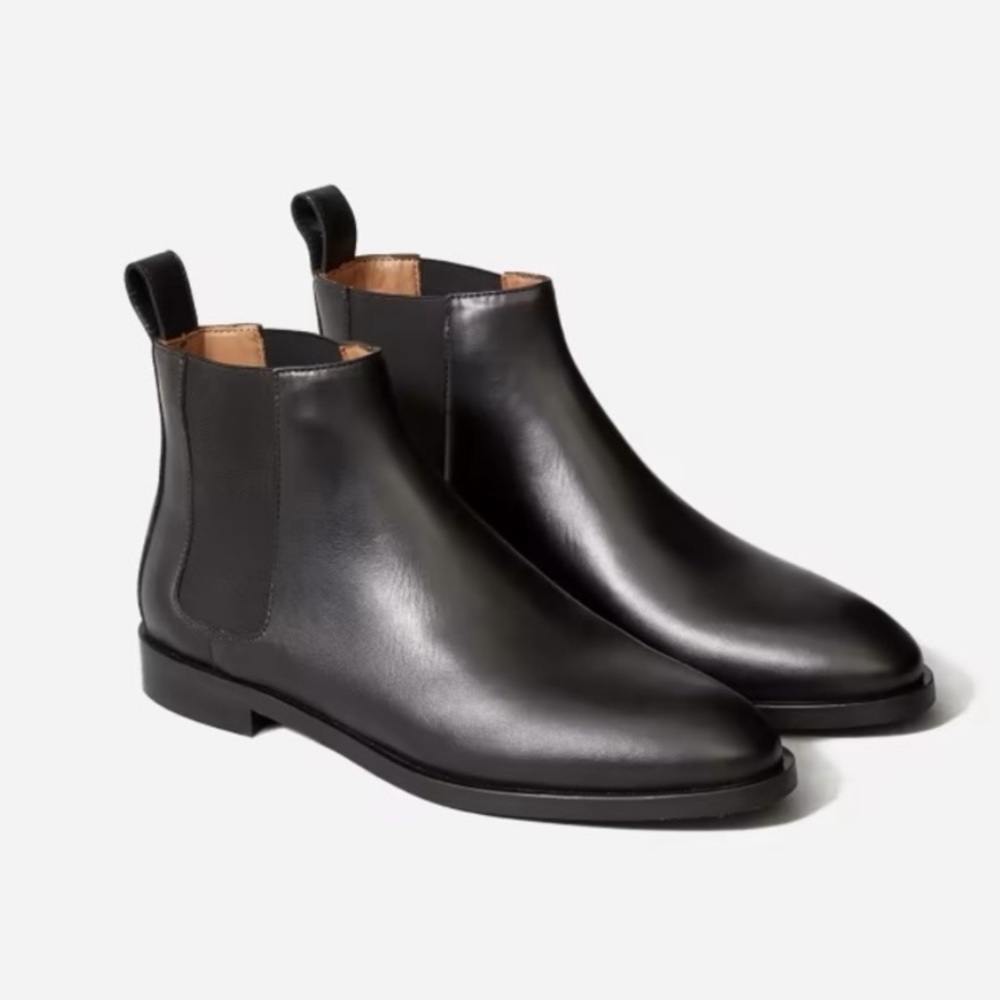 Everlane Italian Chelsea Boot (black sole, older version)
